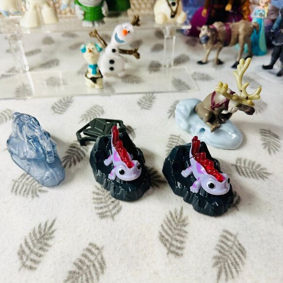 Frozen Figures Toy Lot - Picture 5 of 9